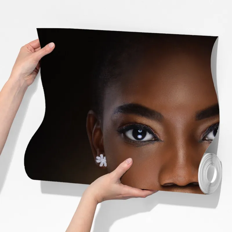 Fototapeta elegancki portret kobiety z kwiatową kolią – Wallissimo® Fototapeta elegancki portret kobiety z kwiatową kolią – Wallissimo®