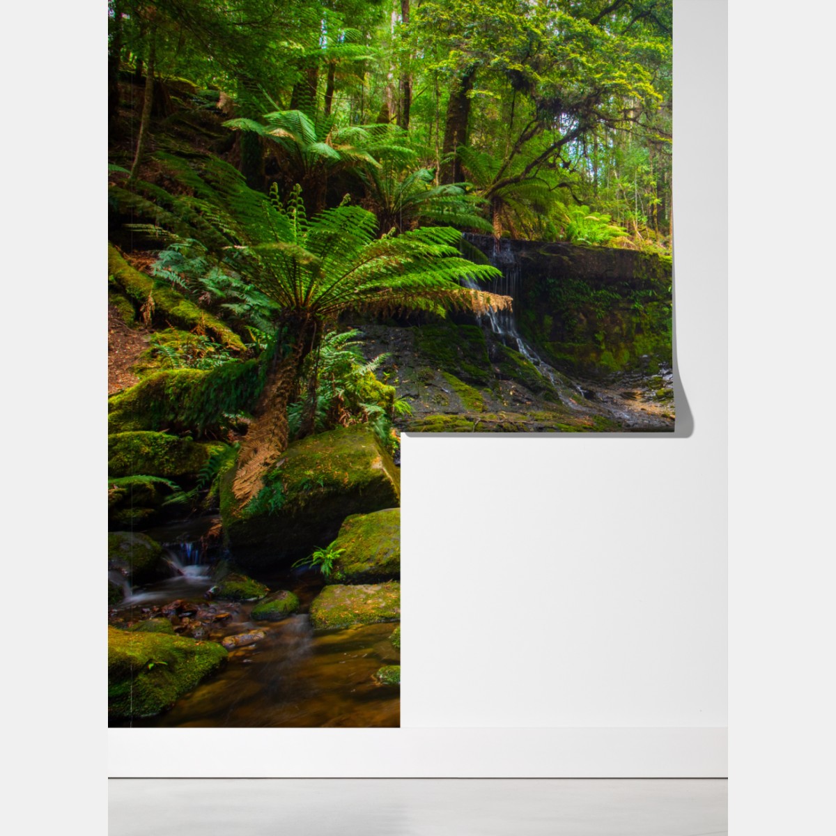 Fototapeta bujny leśny wodospad – Wallissimo® Fototapeta bujny leśny wodospad – Wallissimo®