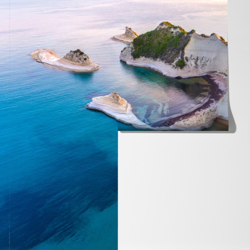 Fototapeta powietrzny widok klifów i turkusowego morza – Wallissimo® Fototapeta powietrzny widok klifów i turkusowego morza – Wallissimo®