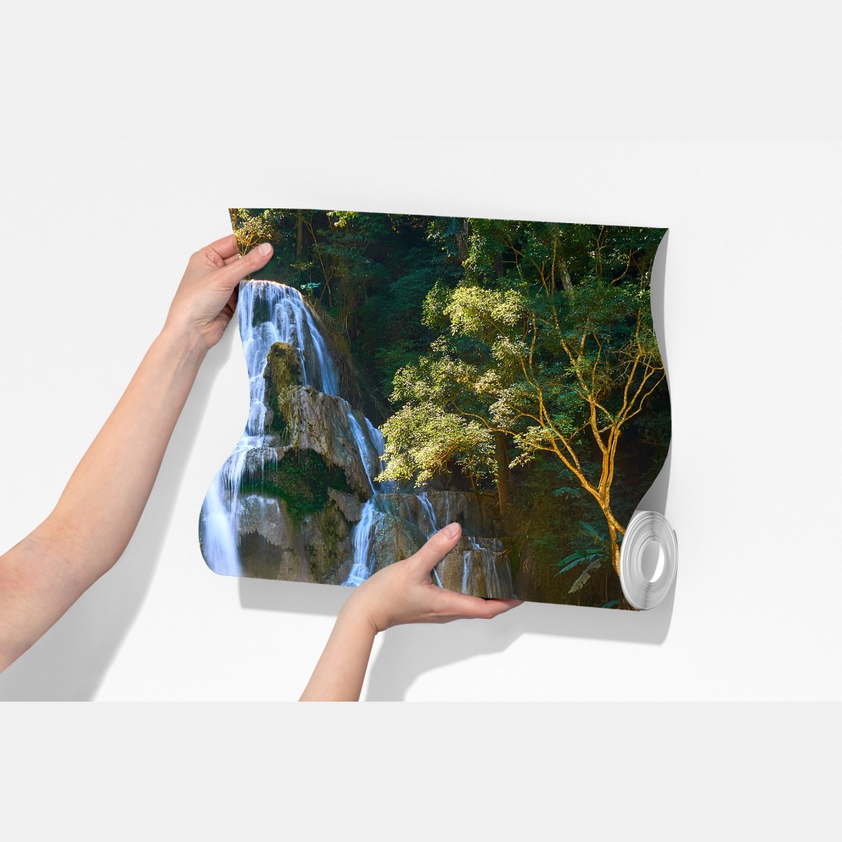 Fototapeta turkusowy wodospad w bujnym lesie – Wallissimo® Fototapeta turkusowy wodospad w bujnym lesie – Wallissimo®