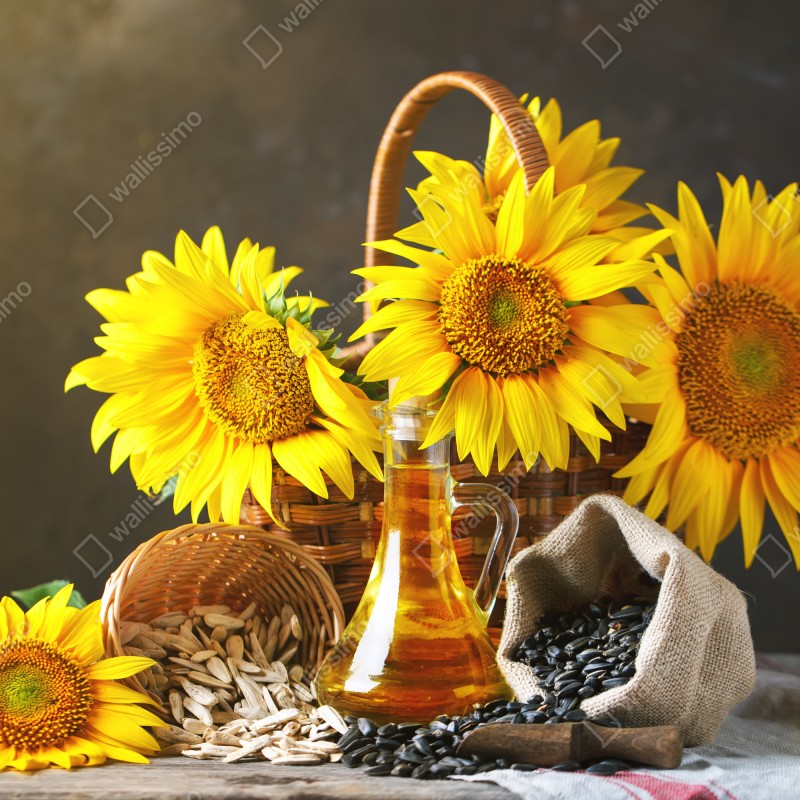 Fototapeta jasna martwa natura ze słonecznikami, ziarnami i olejem – Wallissimo® Fototapeta jasna martwa natura ze słonecznikami, ziarnami i olejem – Wallissimo®