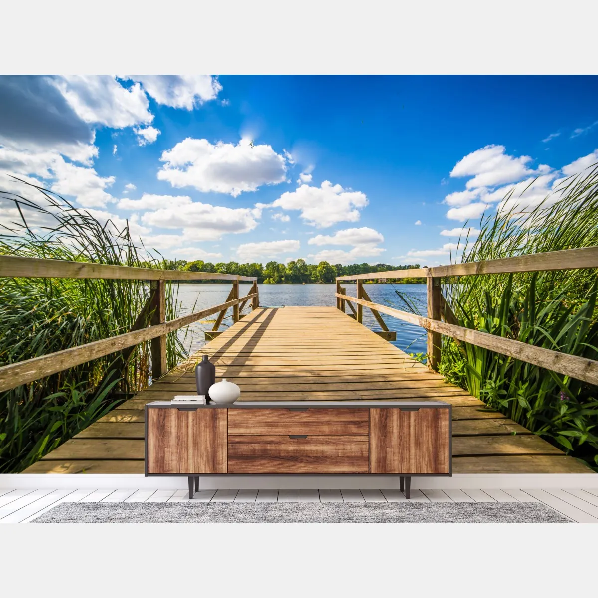 Fototapeta słoneczny pomost nad jeziorem – Wallissimo® Fototapeta słoneczny pomost nad jeziorem – Wallissimo®