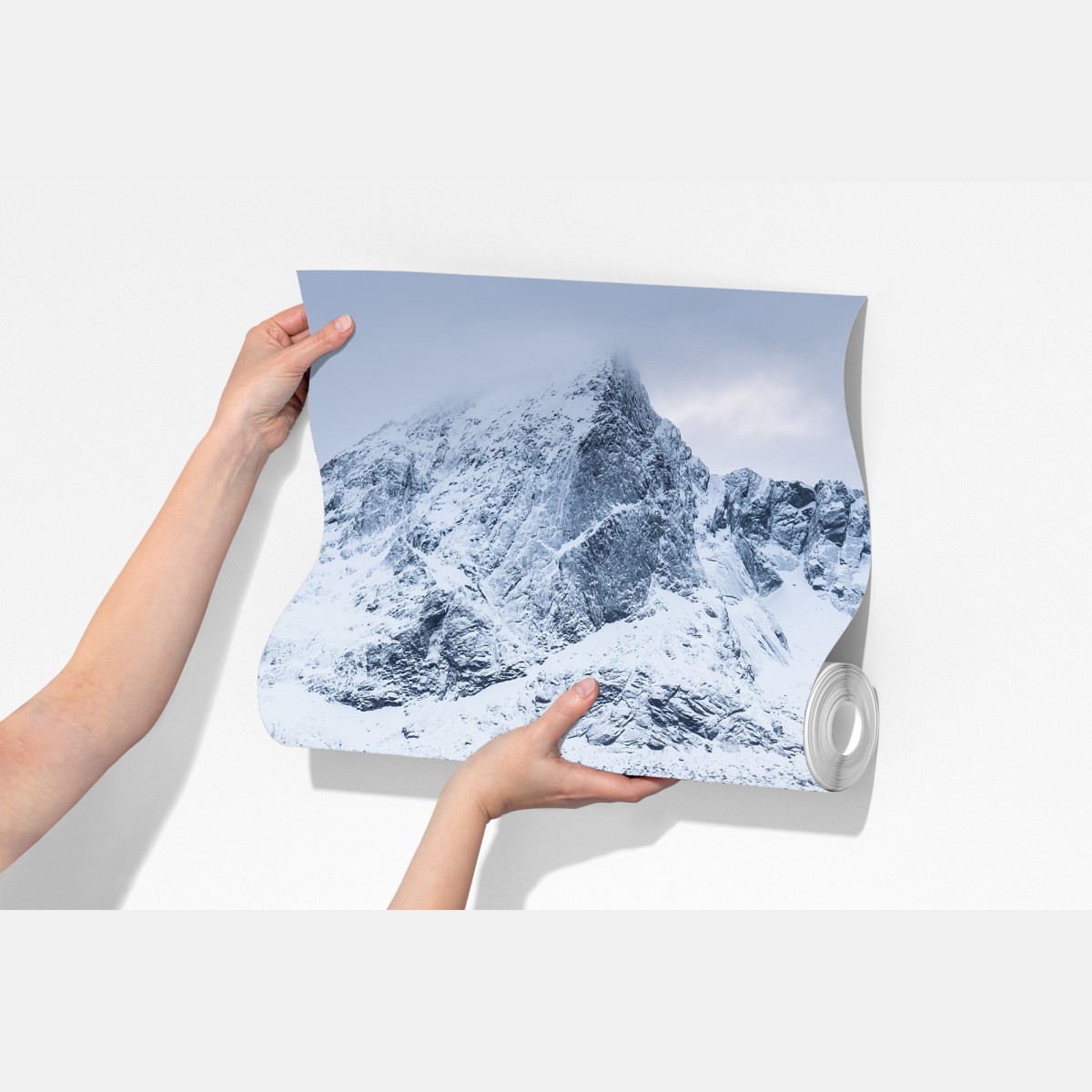 Fototapeta śnieżne odbicie górskie w Norwegii – Wallissimo® Fototapeta śnieżne odbicie górskie w Norwegii – Wallissimo®