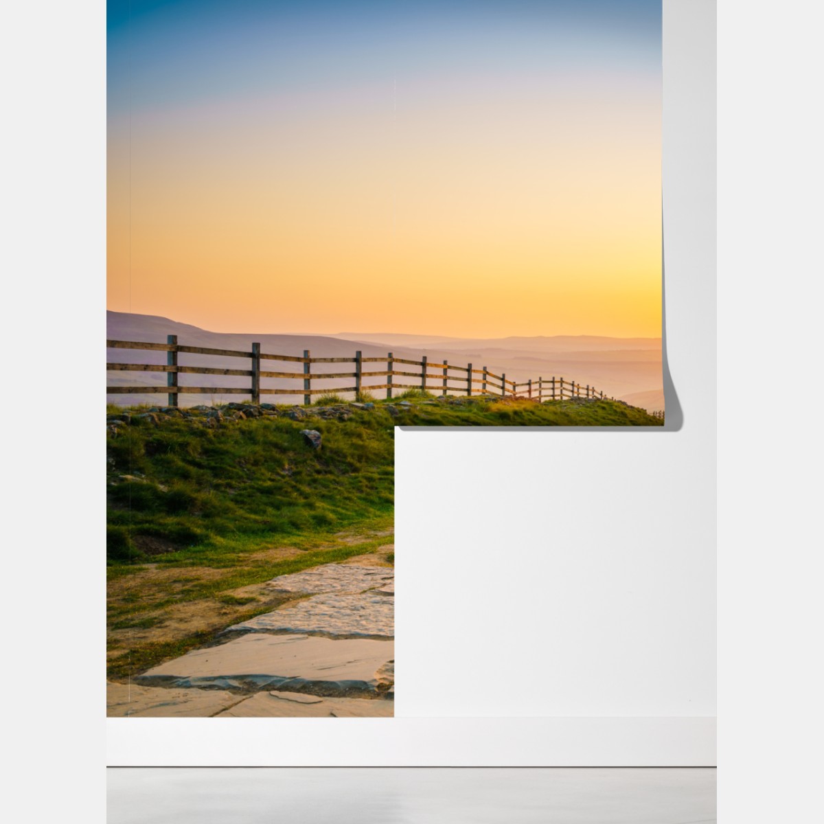 Fototapeta słoneczny grzbiet górski o wschodzie słońca – Wallissimo® Fototapeta słoneczny grzbiet górski o wschodzie słońca – Wallissimo®