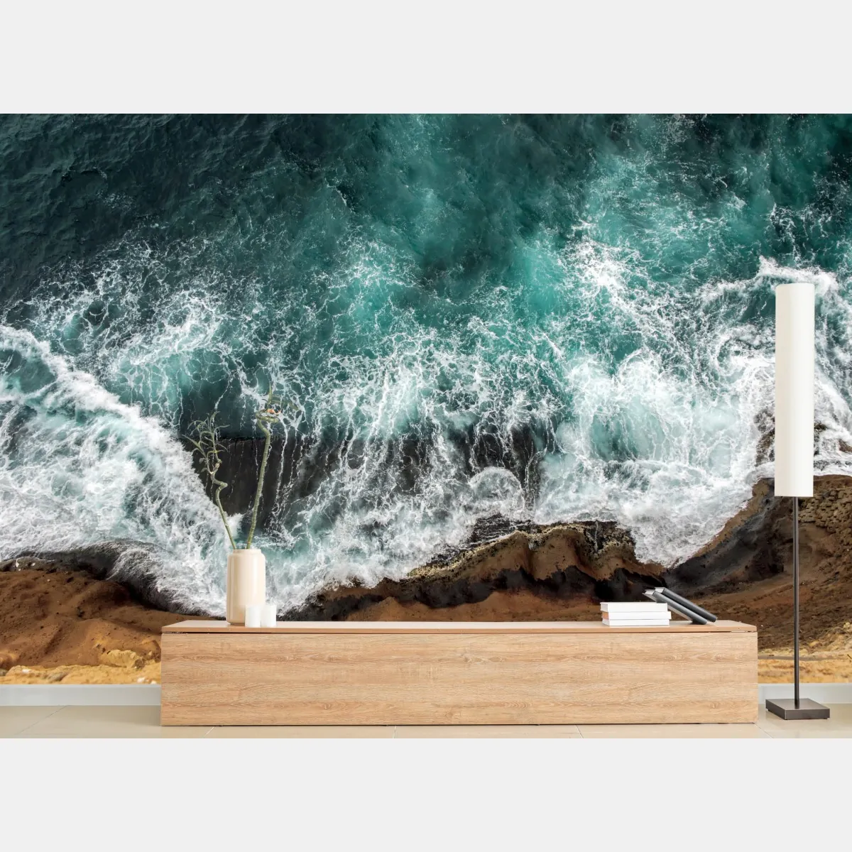 Fototapeta turkusowe wybrzeże z lotu ptaka z rozbijającymi się falami – Wallissimo® Fototapeta turkusowe wybrzeże z lotu ptaka z rozbijającymi się falami – Wallissimo®