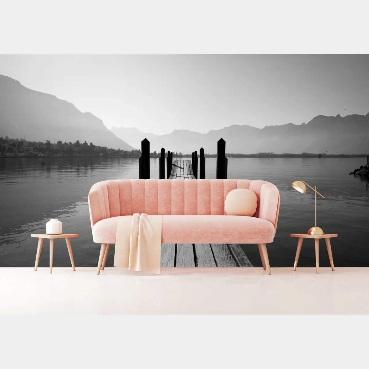 Fototapeta spokojny pomost nad jeziorem w czerni i bieli – Wallissimo® Fototapeta spokojny pomost nad jeziorem w czerni i bieli – Wallissimo®