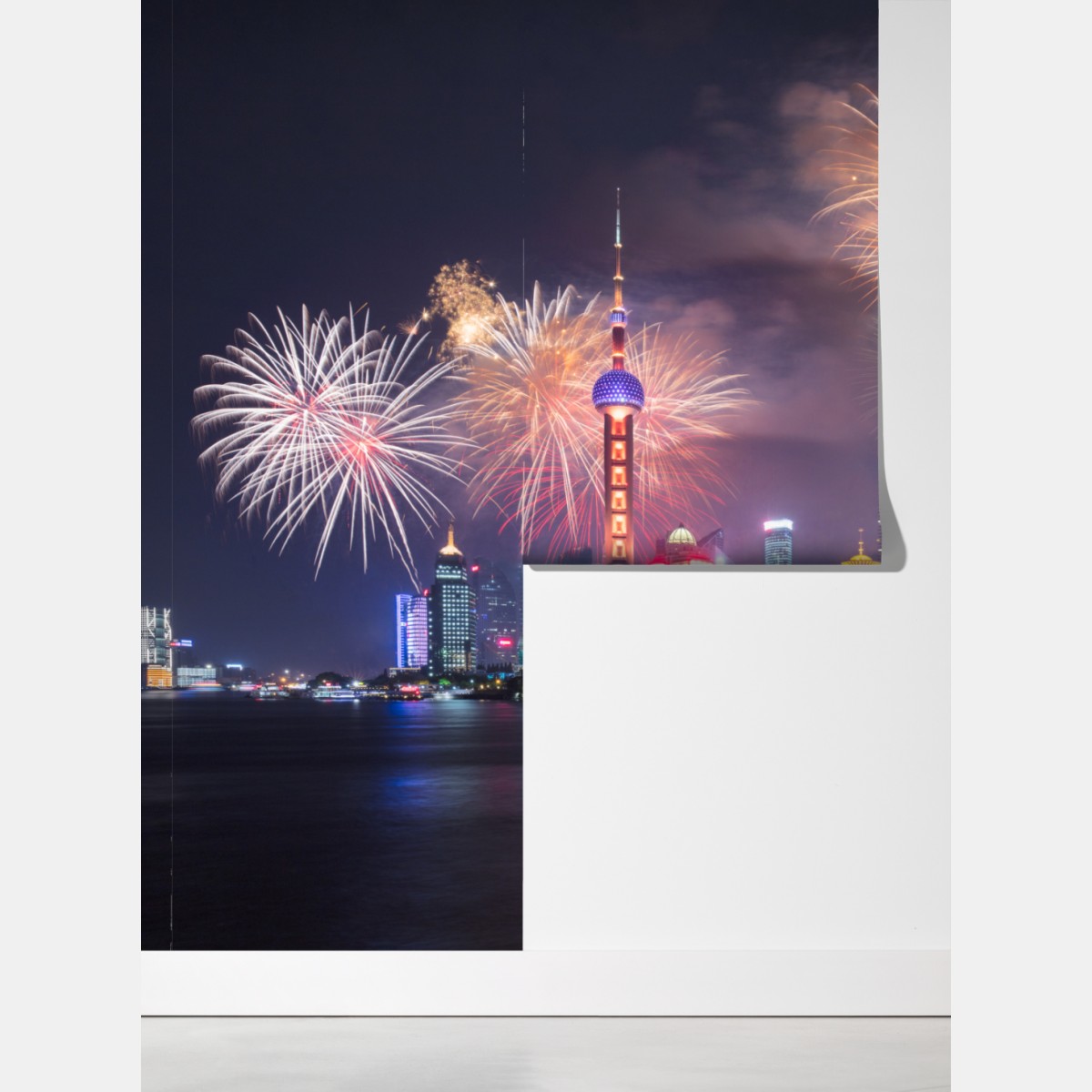 Fototapeta Szanghaj panorama z fajerwerkami nad rzeką Huangpu – Wallissimo® Fototapeta Szanghaj panorama z fajerwerkami nad rzeką Huangpu – Wallissimo®