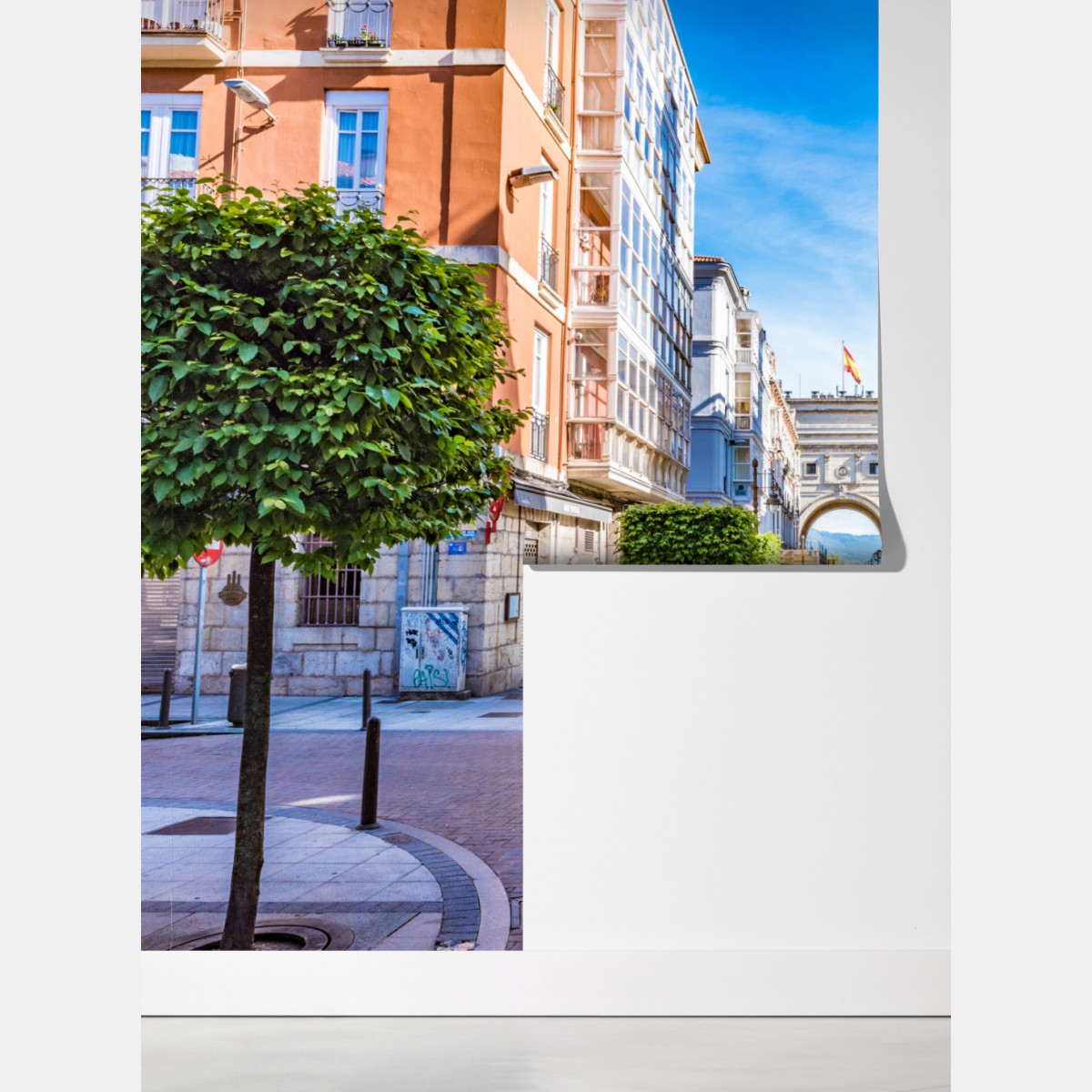 Fototapeta Santander ulica miejska z zabytkowym łukiem – Wallissimo® Fototapeta Santander ulica miejska z zabytkowym łukiem – Wallissimo®