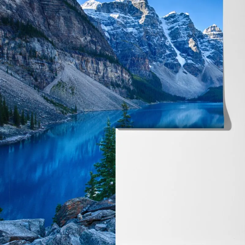 Fototapeta spokojne jezioro górskie z odbiciem – Wallissimo® Fototapeta spokojne jezioro górskie z odbiciem – Wallissimo®