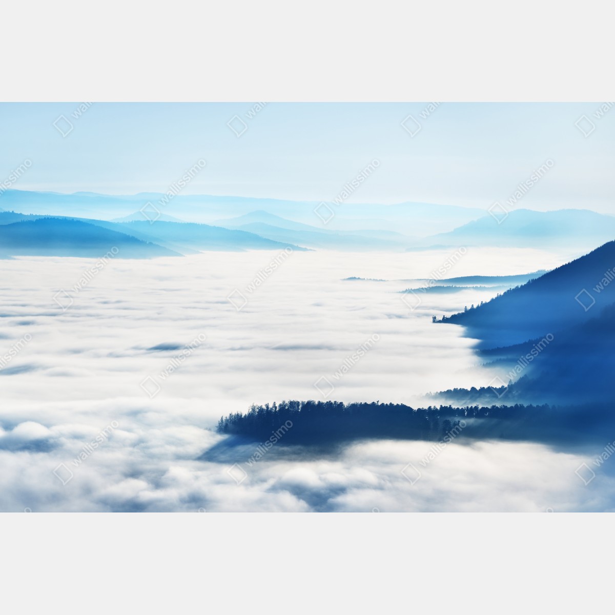 Fototapeta mglista panorama górska nad doliną – Wallissimo® Fototapeta mglista panorama górska nad doliną – Wallissimo®