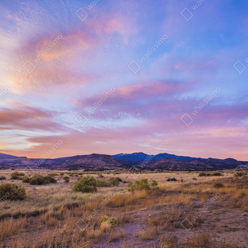 Fototapeta pastelowy zachód słońca nad pustynnymi górami – Wallissimo® Fototapeta pastelowy zachód słońca nad pustynnymi górami – Wallissimo®