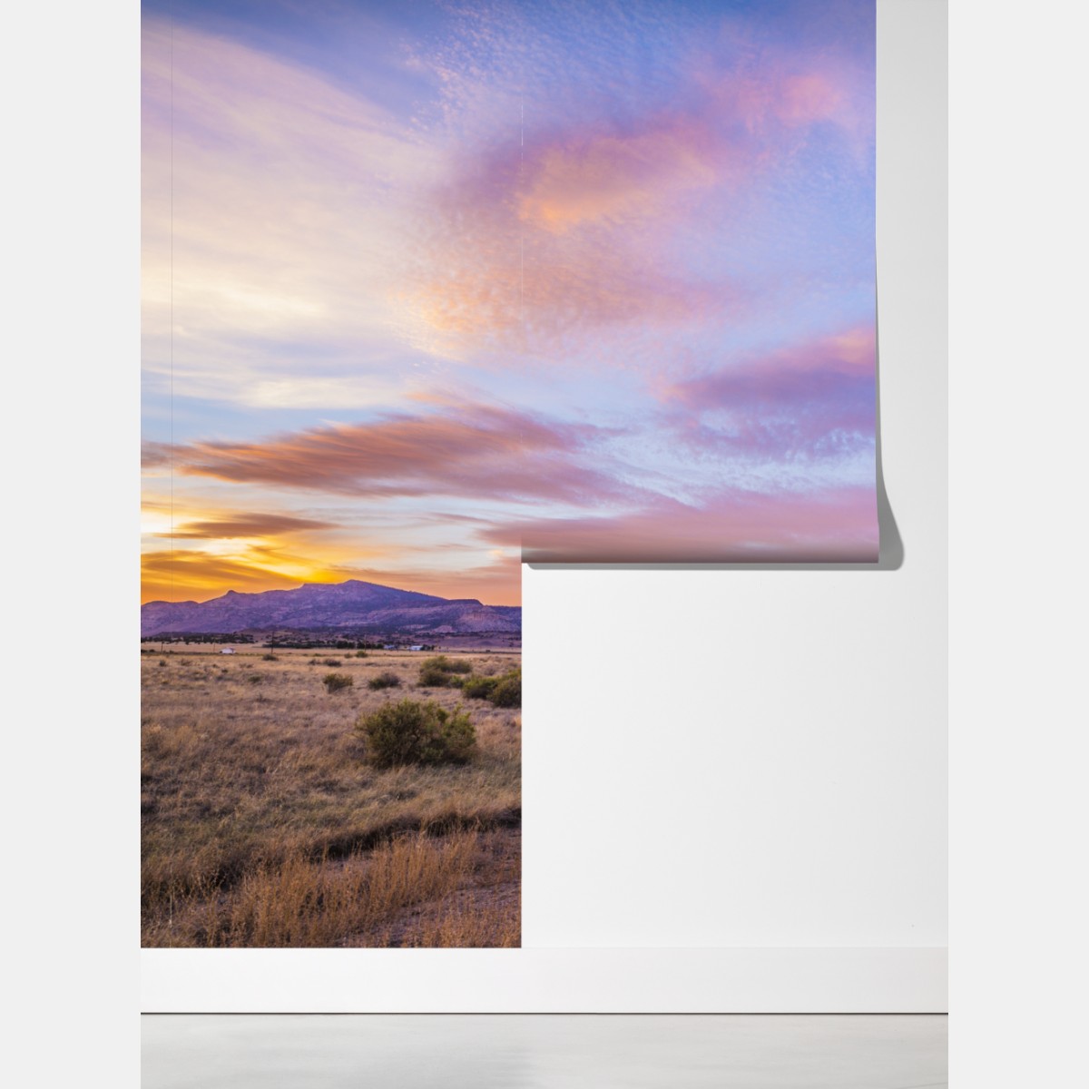 Fototapeta pastelowy zachód słońca nad pustynnymi górami – Wallissimo® Fototapeta pastelowy zachód słońca nad pustynnymi górami – Wallissimo®