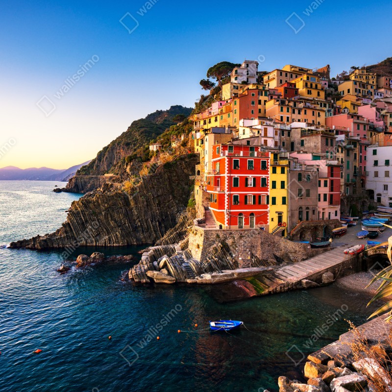 Fototapeta zachód słońca nad Riomaggiore, Cinque Terre – Wallissimo® Fototapeta zachód słońca nad Riomaggiore, Cinque Terre – Wallissimo®