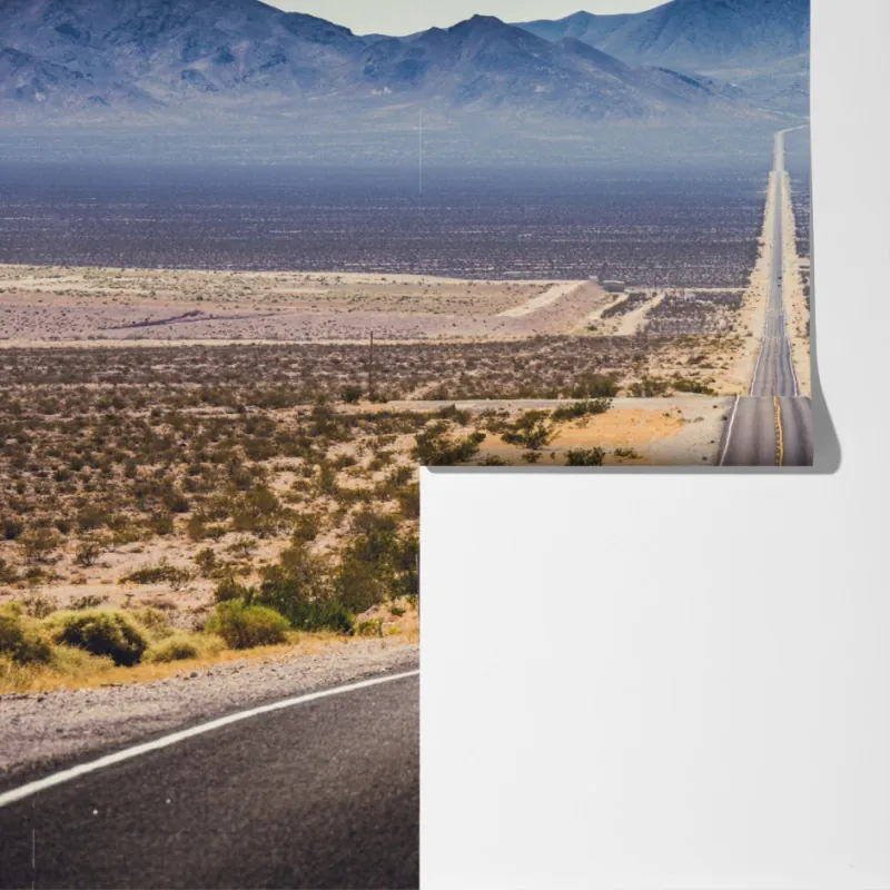 Fototapeta niekończąca się droga przez pustynię do gór – Wallissimo® Fototapeta niekończąca się droga przez pustynię do gór – Wallissimo®