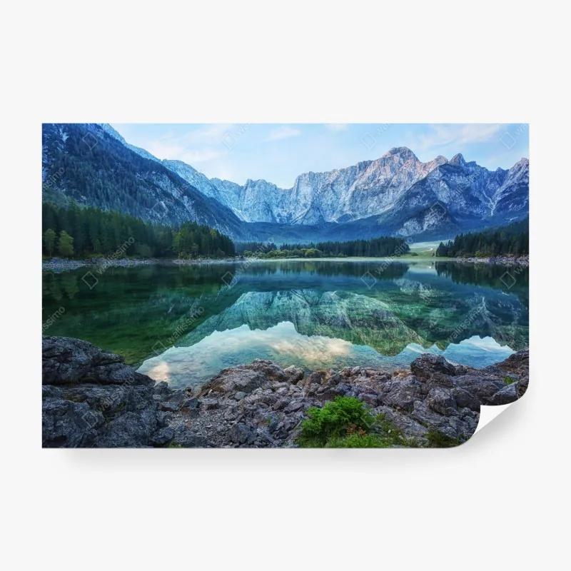 Fototapeta wczesny poranek nad Jeziorem Fusine, Alpy Julijskie