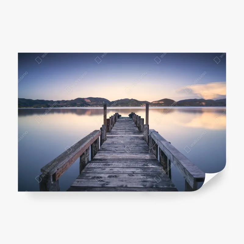 Fototapeta drewniany pomost nad jeziorem Versilia Massaciuccoli