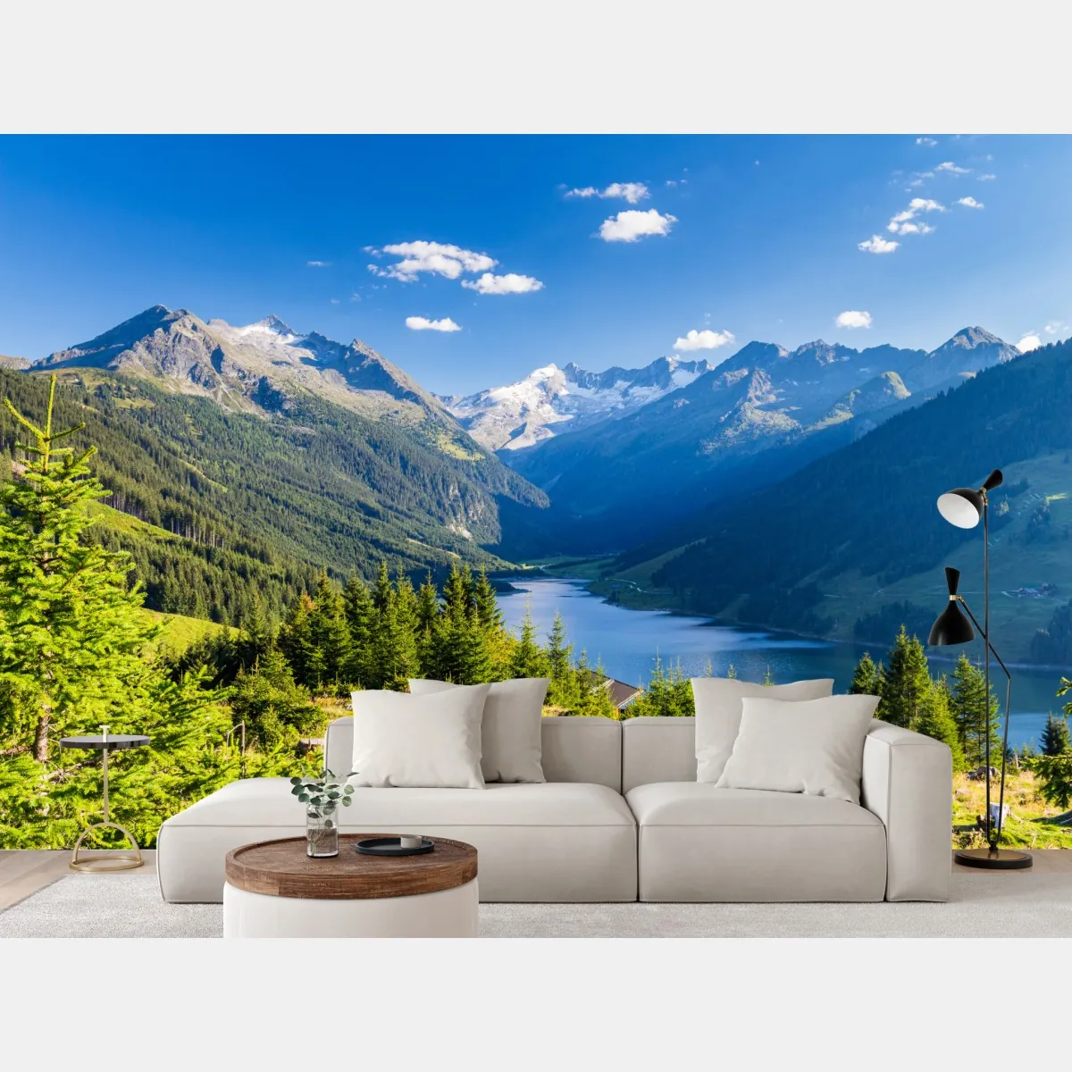 Fototapeta spokojna dolina z alpejskim jeziorem – Wallissimo® Fototapeta spokojna dolina z alpejskim jeziorem – Wallissimo®