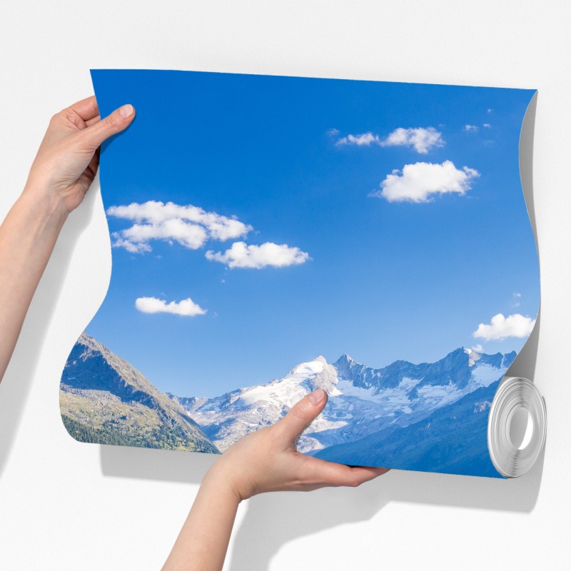 Fototapeta spokojna dolina z alpejskim jeziorem – Wallissimo® Fototapeta spokojna dolina z alpejskim jeziorem – Wallissimo®