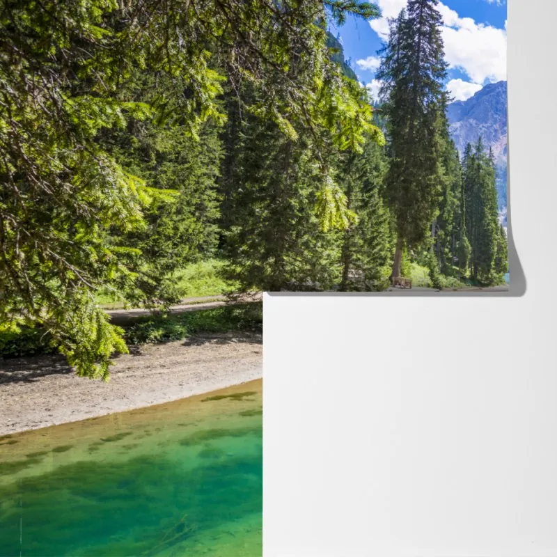 Fototapeta Pragser Wildsee turkusowe górskie jezioro – Wallissimo® Fototapeta Pragser Wildsee turkusowe górskie jezioro – Wallissimo®