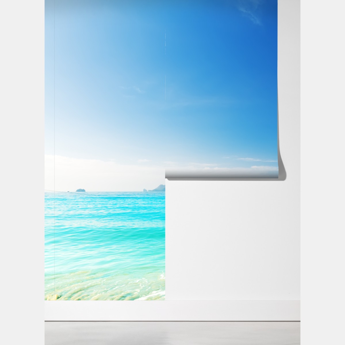 Fototapeta długa łódź na turkusowej plaży, Morze Andamańskie – Wallissimo® Fototapeta długa łódź na turkusowej plaży, Morze Andamańskie – Wallissimo®