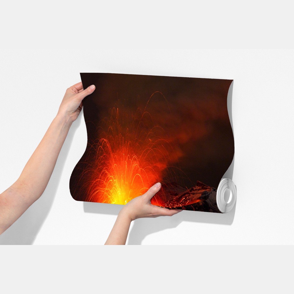 Fototapeta płonący wulkan nocą – Wallissimo® Fototapeta płonący wulkan nocą – Wallissimo®