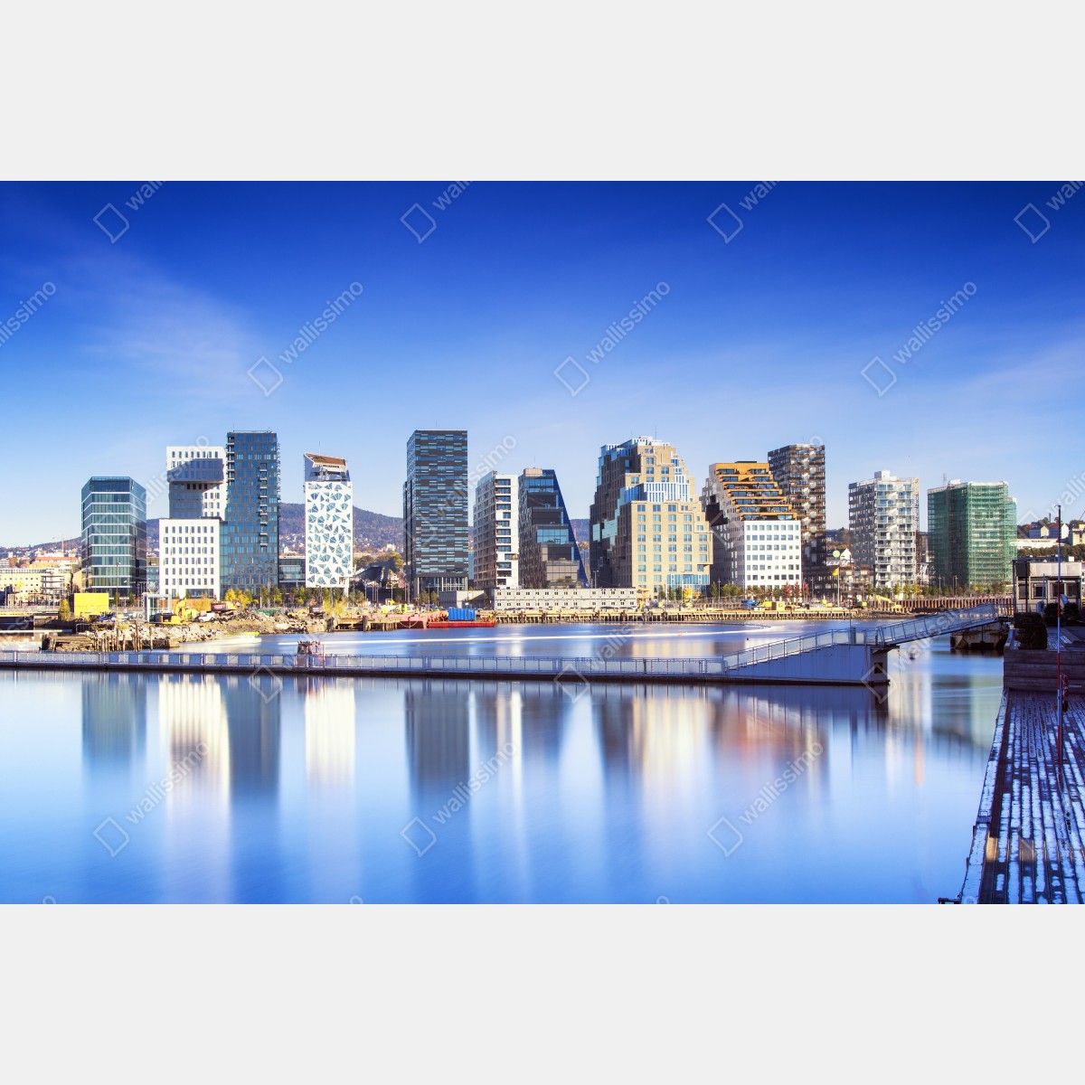 Fototapeta nowoczesna panorama nabrzeża z odbiciami – Wallissimo® Fototapeta nowoczesna panorama nabrzeża z odbiciami – Wallissimo®