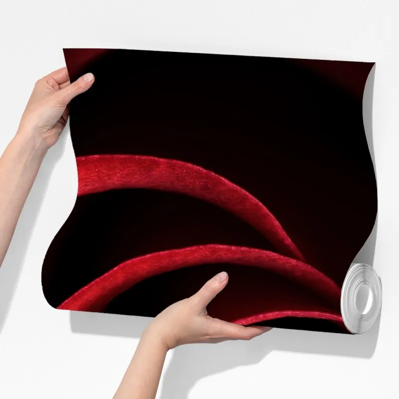 Fototapeta spirala głębokich czerwonych płatków róży – Wallissimo® Fototapeta spirala głębokich czerwonych płatków róży – Wallissimo®
