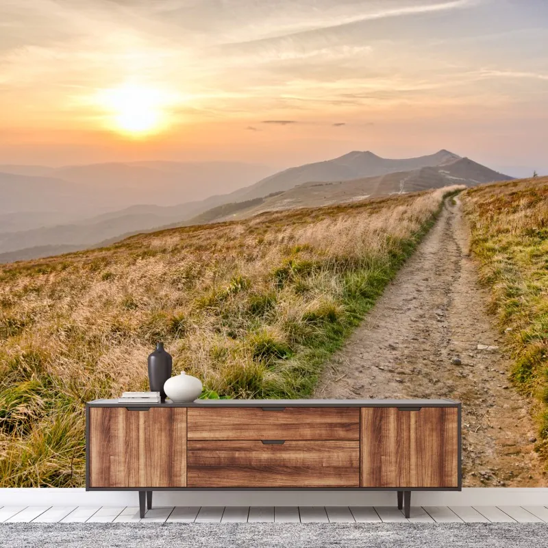 Fototapeta szlak o zachodzie słońca w Bieszczadach