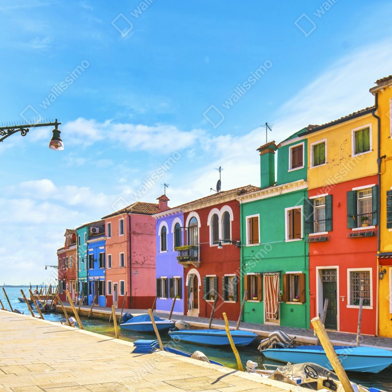Fototapeta kolorowe domy nad kanałem w Burano – Wallissimo® Fototapeta kolorowe domy nad kanałem w Burano – Wallissimo®