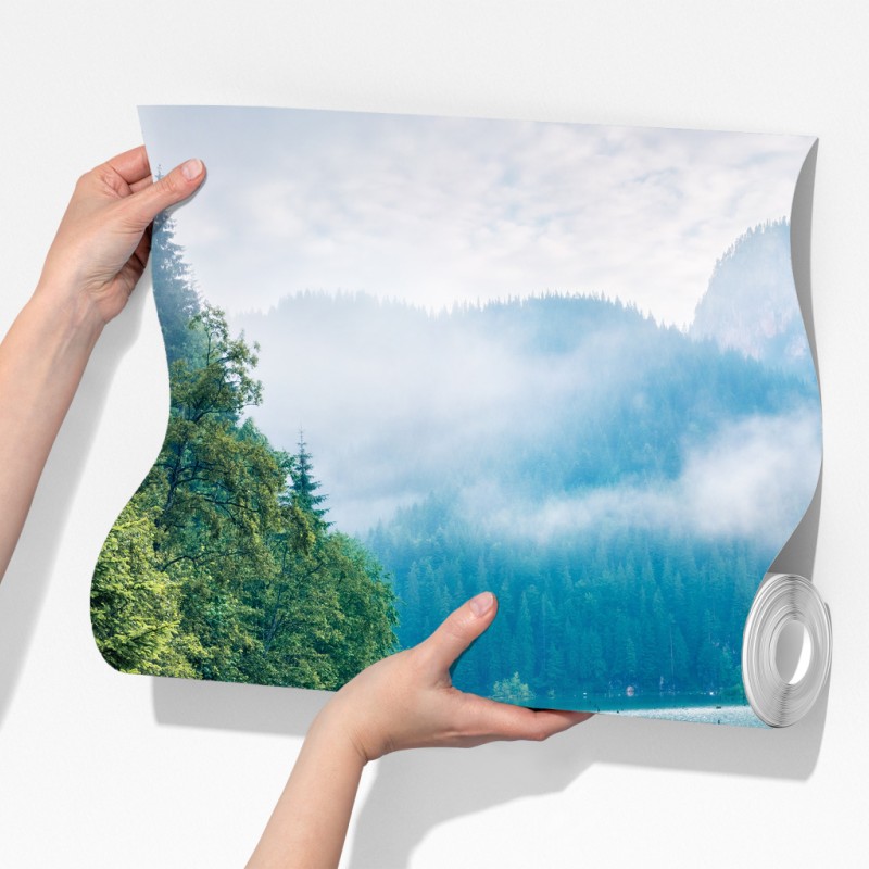 Fototapeta mglisty poranek nad Lacu Rosu – Wallissimo® Fototapeta mglisty poranek nad Lacu Rosu – Wallissimo®