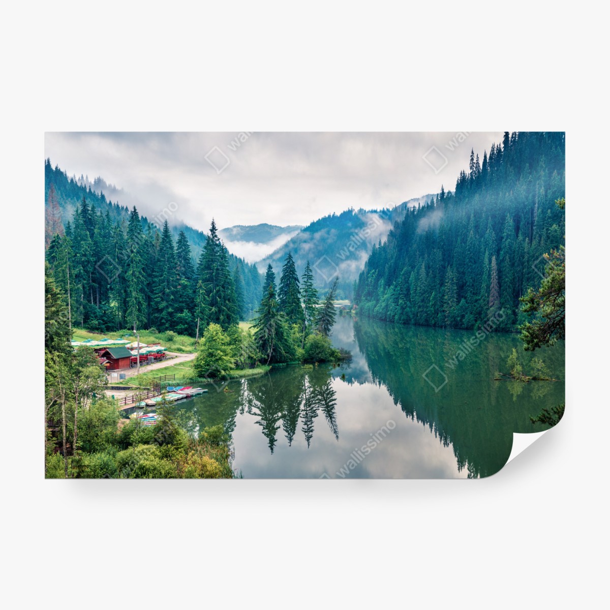 Fototapeta mglisty poranek nad Lacu Rosu – Wallissimo® Fototapeta mglisty poranek nad Lacu Rosu – Wallissimo®