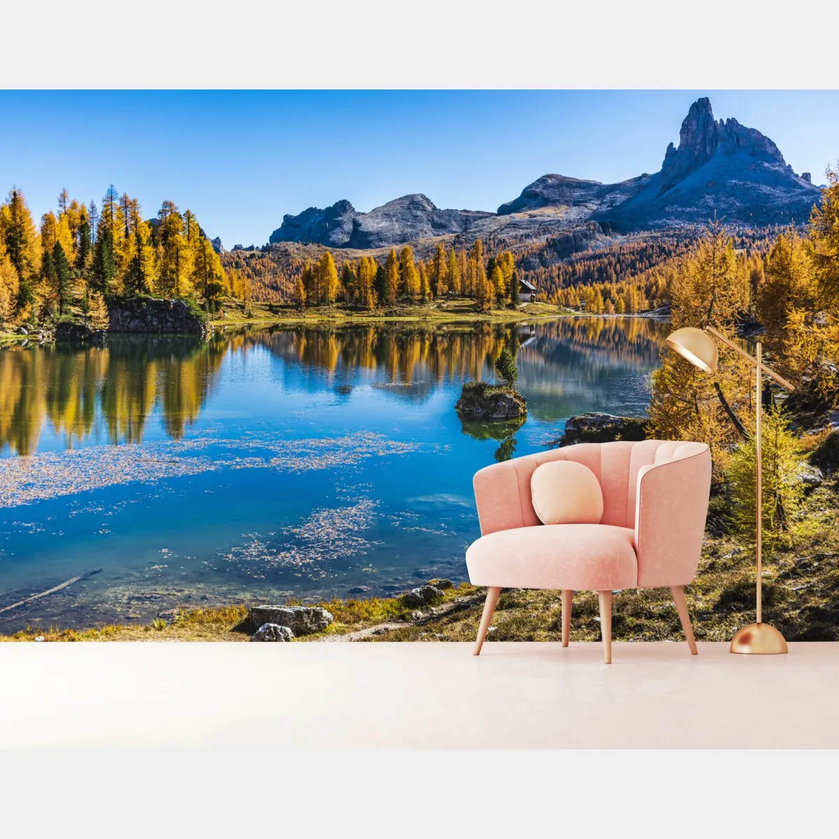 Fototapeta jesienne alpejskie jezioro z odbiciami gór – Wallissimo® Fototapeta jesienne alpejskie jezioro z odbiciami gór – Wallissimo®