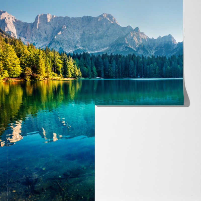 Fototapeta słoneczne jezioro Fusine, Alpy Julijskie – Wallissimo® Fototapeta słoneczne jezioro Fusine, Alpy Julijskie – Wallissimo®