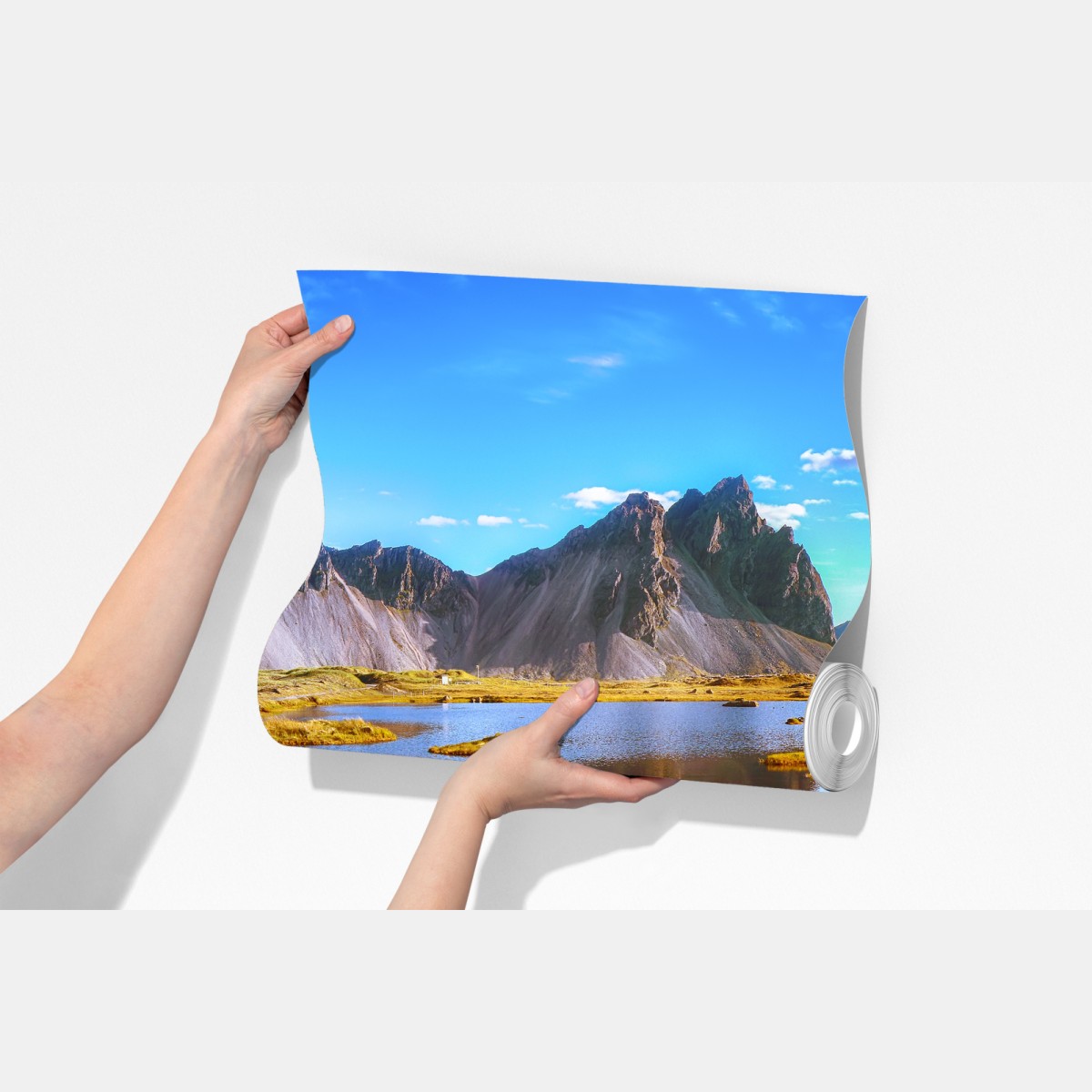 Fototapeta żywe łubinowe łąki przy Vestrahorn, Islandia – Wallissimo® Fototapeta żywe łubinowe łąki przy Vestrahorn, Islandia – Wallissimo®