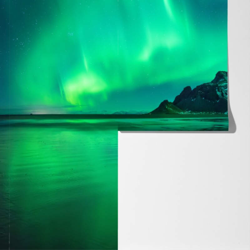 Fototapeta zorza nad Vestrahornem, Stokksnes – Wallissimo® Fototapeta zorza nad Vestrahornem, Stokksnes – Wallissimo®