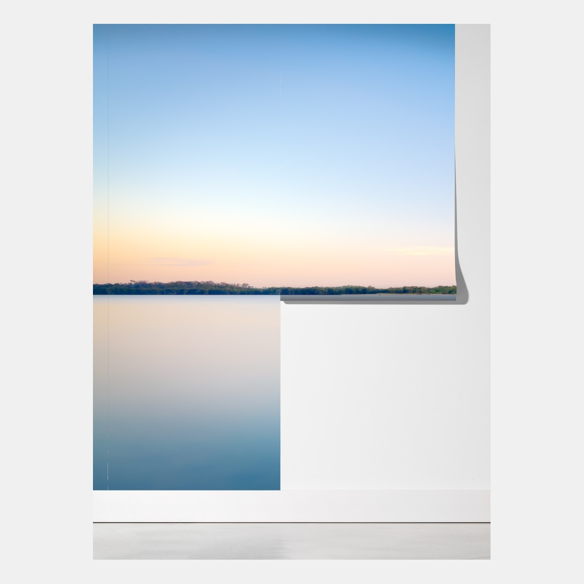 Fototapeta samotne drzewo nad spokojnym jeziorem – Wallissimo® Fototapeta samotne drzewo nad spokojnym jeziorem – Wallissimo®