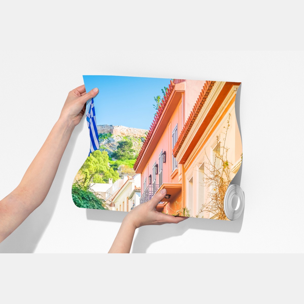 Fototapeta słoneczna grecka uliczka z bougainvilleą – Wallissimo® Fototapeta słoneczna grecka uliczka z bougainvilleą – Wallissimo®