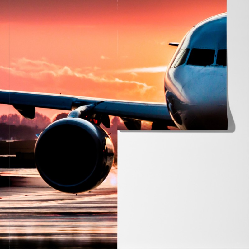 Fototapeta odrzutowiec przy zachodzie słońca na pasie startowym – Wallissimo® Fototapeta odrzutowiec przy zachodzie słońca na pasie startowym – Wallissimo®