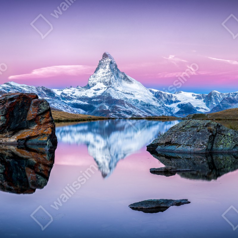 Fototapeta spokojne alpejskie odbicie o zachodzie – Wallissimo® Fototapeta spokojne alpejskie odbicie o zachodzie – Wallissimo®