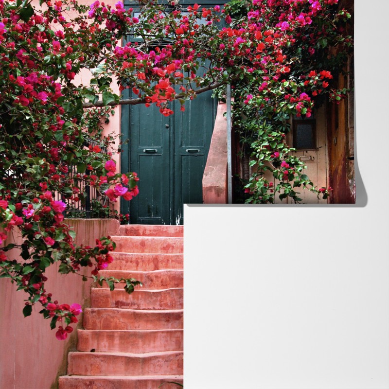Fototapeta schody z bugenwillą i zielenią – Wallissimo® Fototapeta schody z bugenwillą i zielenią – Wallissimo®