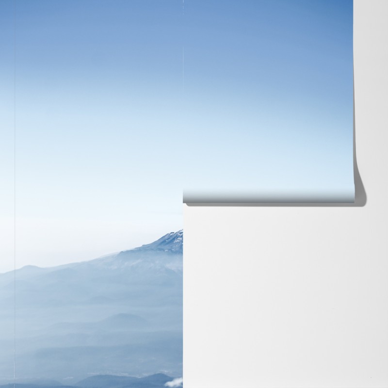 Fototapeta mglisty niebieski szczyt górski – Wallissimo® Fototapeta mglisty niebieski szczyt górski – Wallissimo®