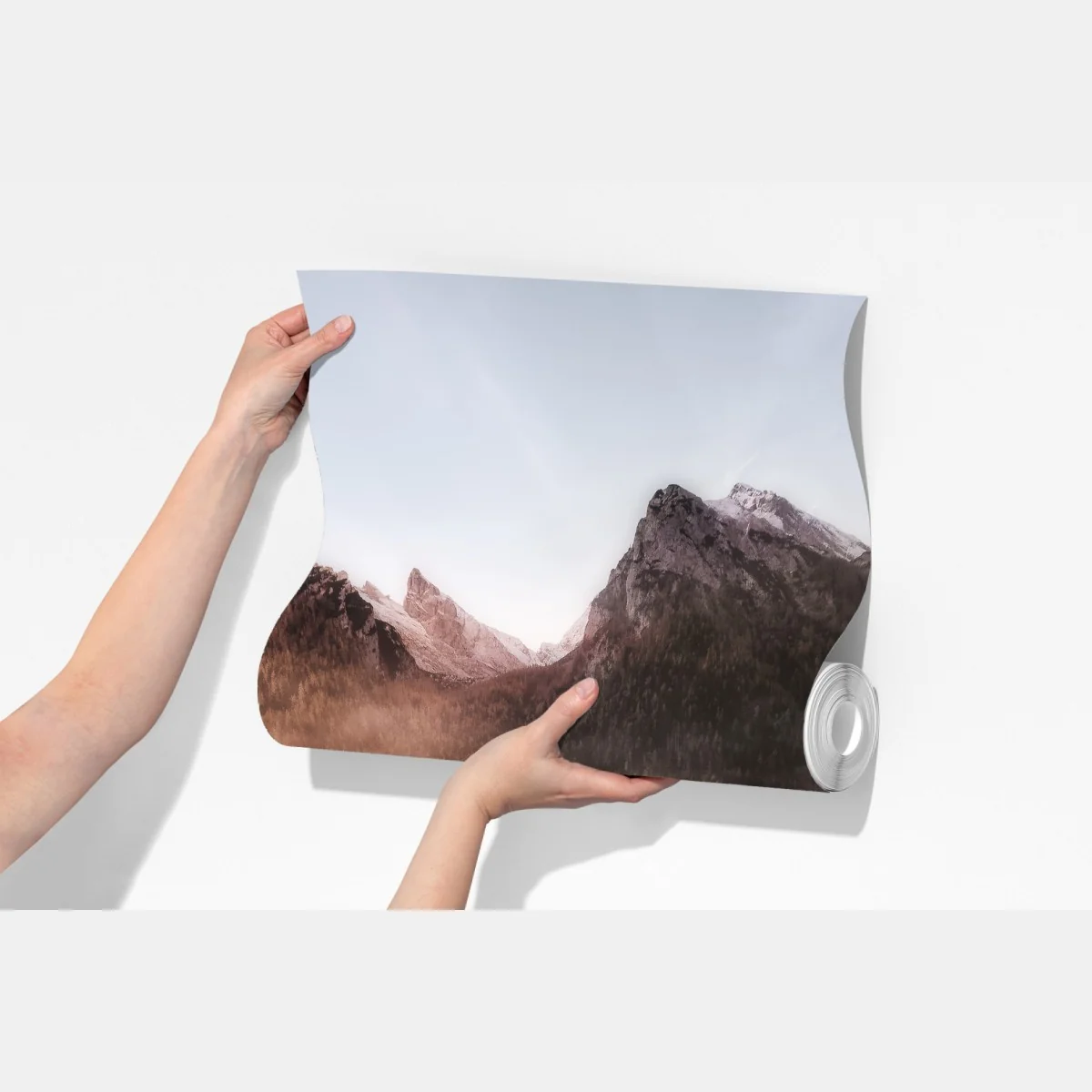 Fototapeta mglista łódź przy górskim jeziorze – Wallissimo® Fototapeta mglista łódź przy górskim jeziorze – Wallissimo®