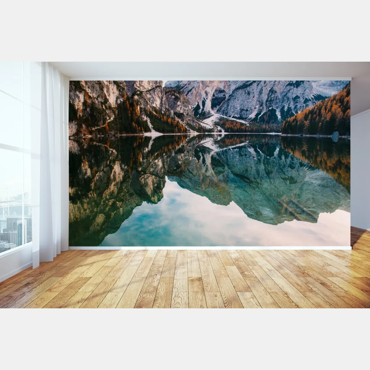 Fototapeta spokojne alpejskie jezioro z drewnianym pomostem – Wallissimo® Fototapeta spokojne alpejskie jezioro z drewnianym pomostem – Wallissimo®