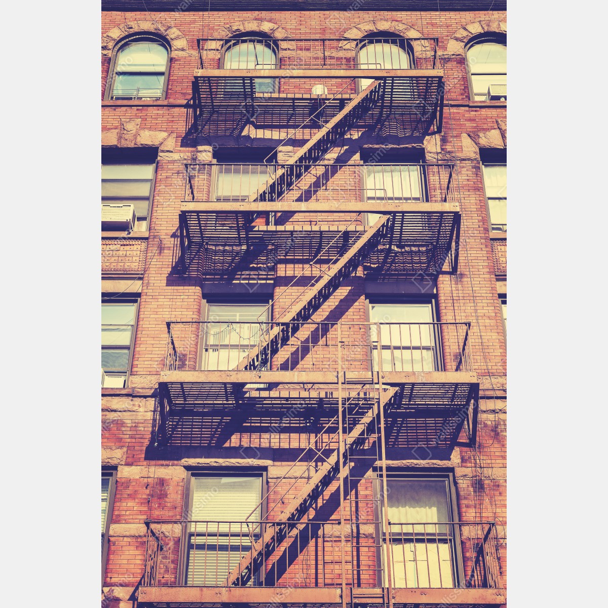 Obraz na płótnie vintage drabiny pożarowe z Nowego Jorku – Wallissimo® Obraz na płótnie vintage drabiny pożarowe z Nowego Jorku – Wallissimo®