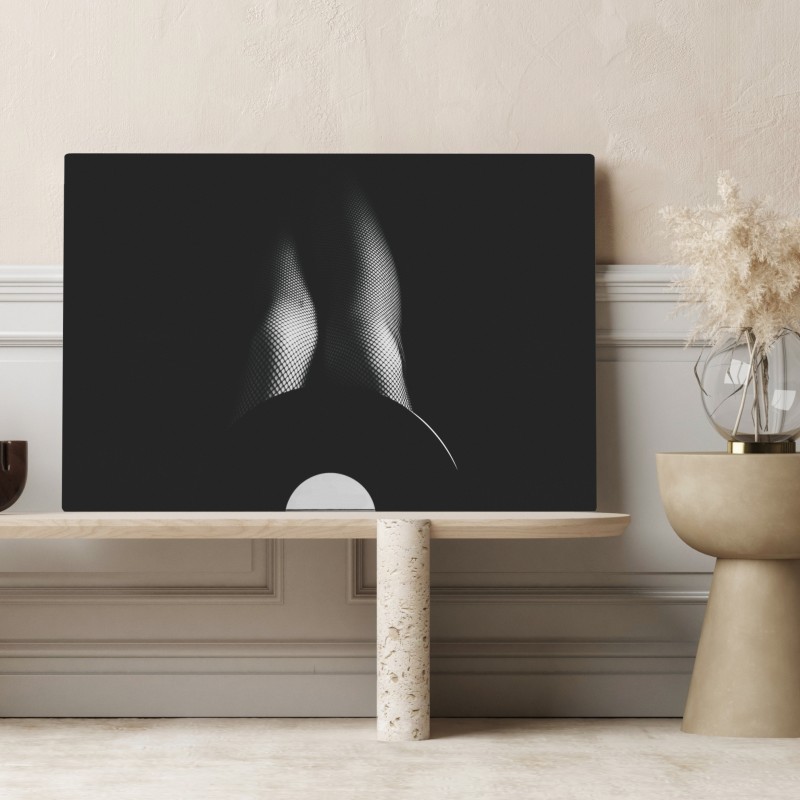 Obraz na płótnie płyta winylowa i nogi w kabaretkach – Wallissimo® Obraz na płótnie płyta winylowa i nogi w kabaretkach – Wallissimo®