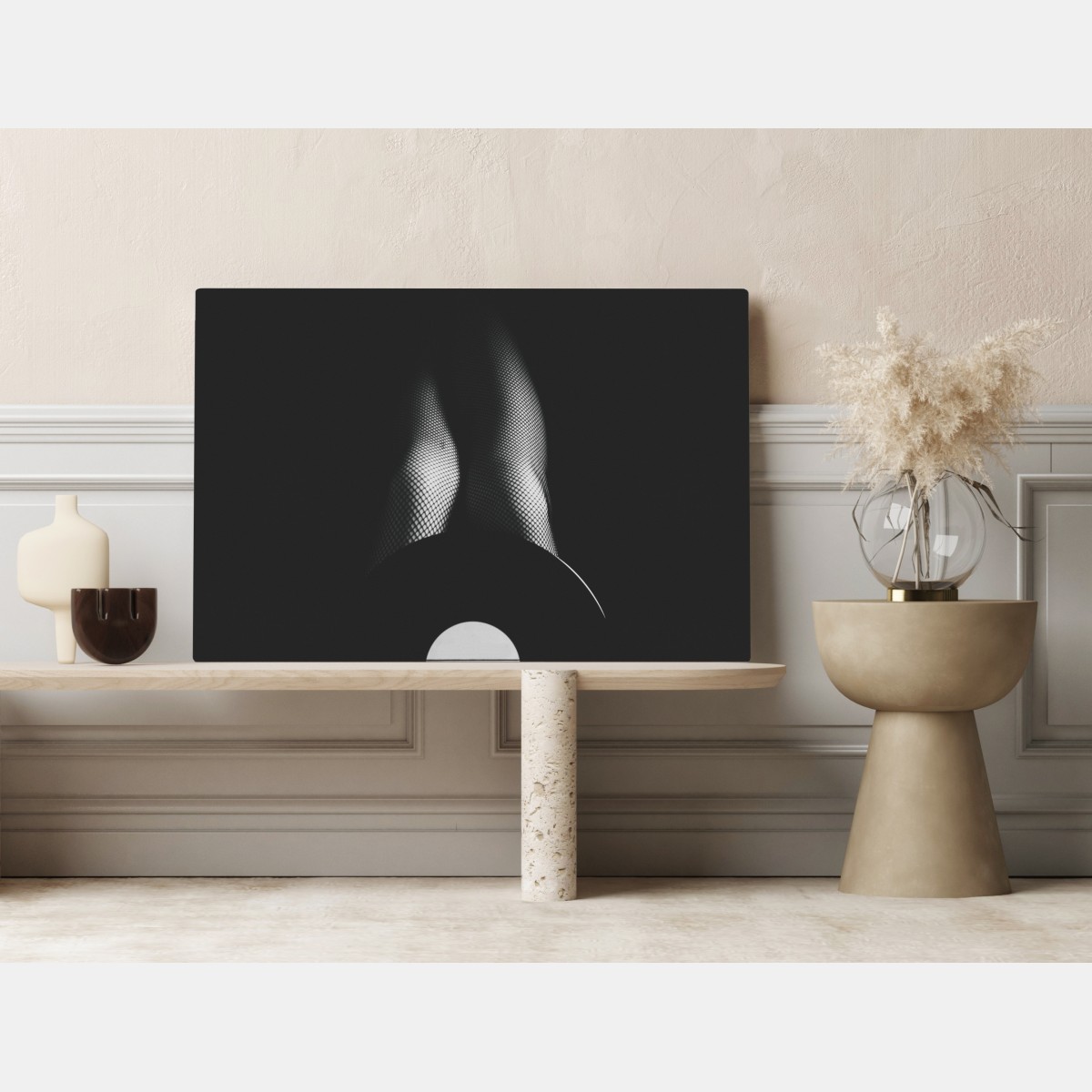 Obraz na płótnie płyta winylowa i nogi w kabaretkach – Wallissimo® Obraz na płótnie płyta winylowa i nogi w kabaretkach – Wallissimo®