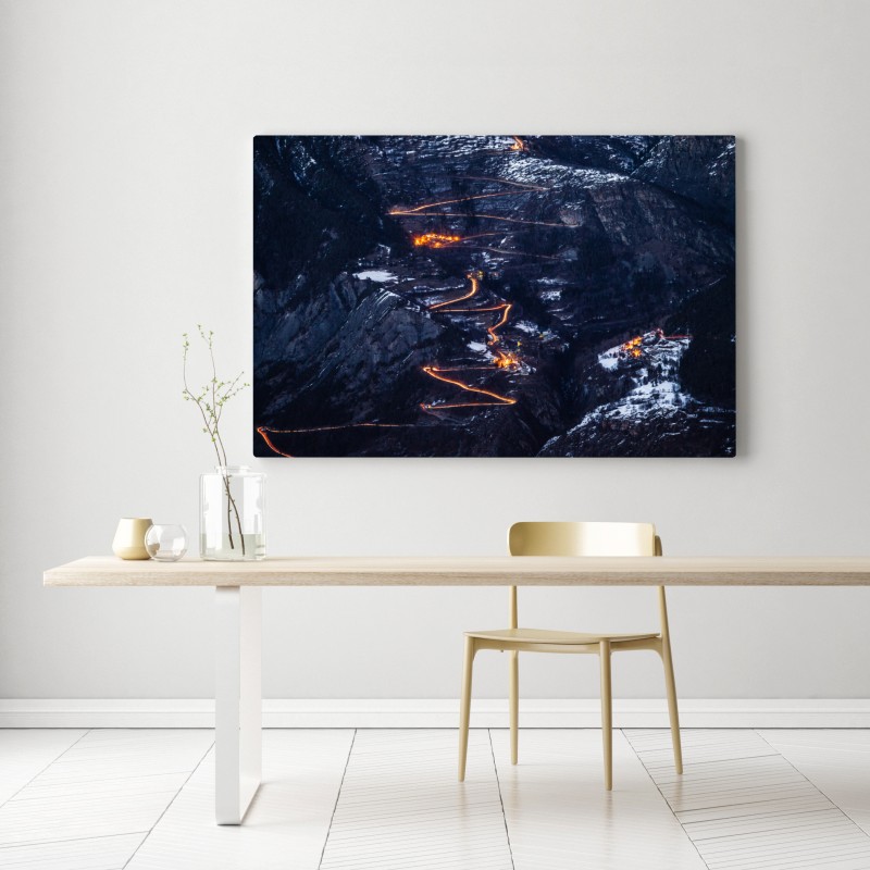 Obraz na płótnie Alpe d'Huez nocna wspinaczka po krętej drodze – Wallissimo® Obraz na płótnie Alpe d'Huez nocna wspinaczka po krętej drodze – Wallissimo®