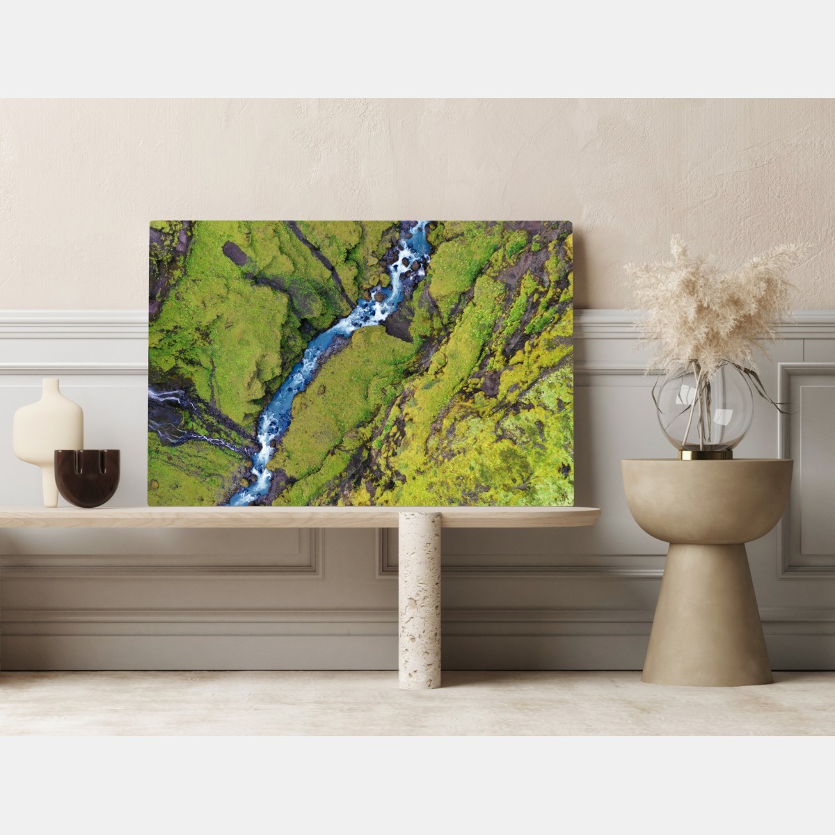 Obraz na płótnie rzeka z lotu ptaka w mchem porośniętym wąwozie – Wallissimo® Obraz na płótnie rzeka z lotu ptaka w mchem porośniętym wąwozie – Wallissimo®