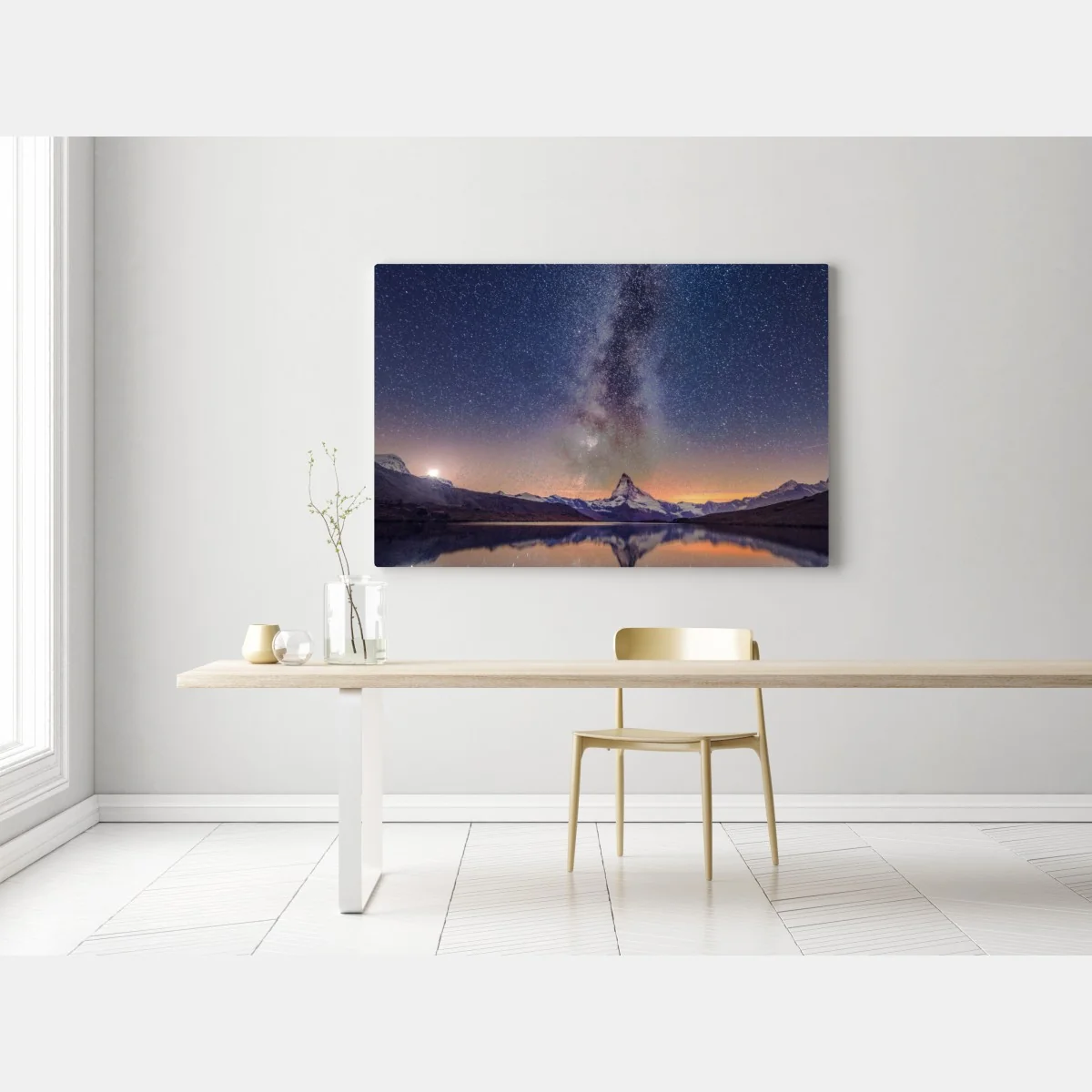 Obraz na płótnie droga mleczna nad alpejskim szczytem odbita w jeziorze – Wallissimo® Obraz na płótnie droga mleczna nad alpejskim szczytem odbita w jeziorze – Wallissimo®
