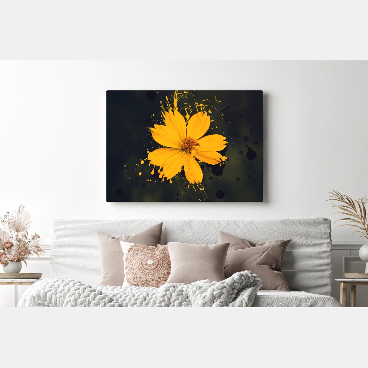 Obraz na płótnie intensywny żółty kwiat na ciemnym tle – Wallissimo® Obraz na płótnie intensywny żółty kwiat na ciemnym tle – Wallissimo®